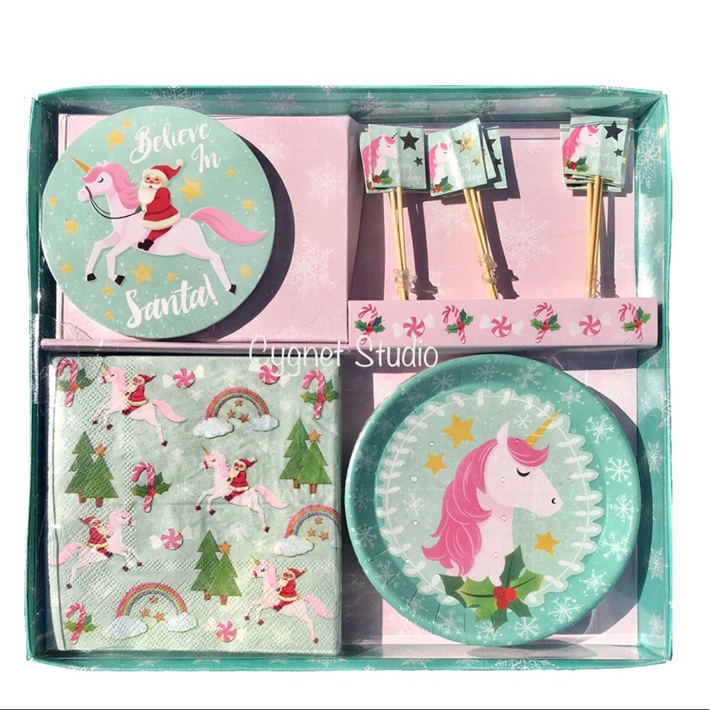 Molly & Rex Believe in Santa Peppermint Forest Party Entertainment Set (14157)